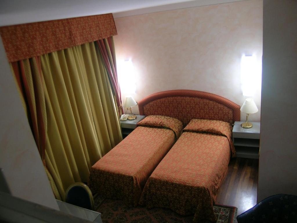 Hotel Da Vito Campagna Lupia Εξωτερικό φωτογραφία