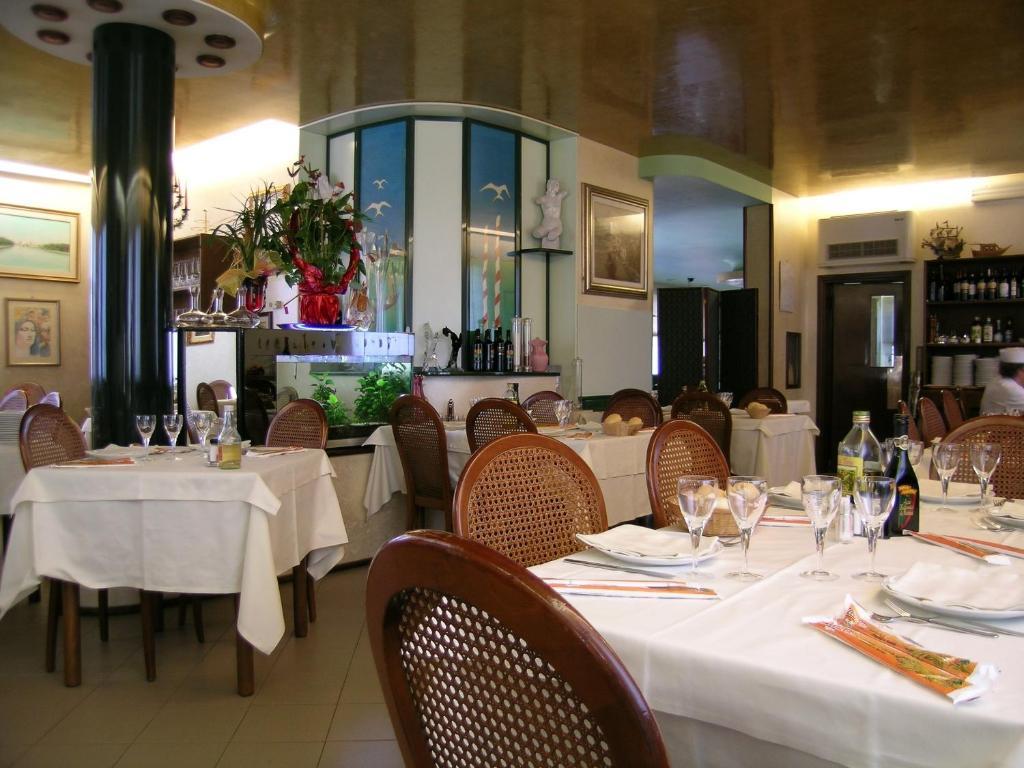 Hotel Da Vito Campagna Lupia Εξωτερικό φωτογραφία